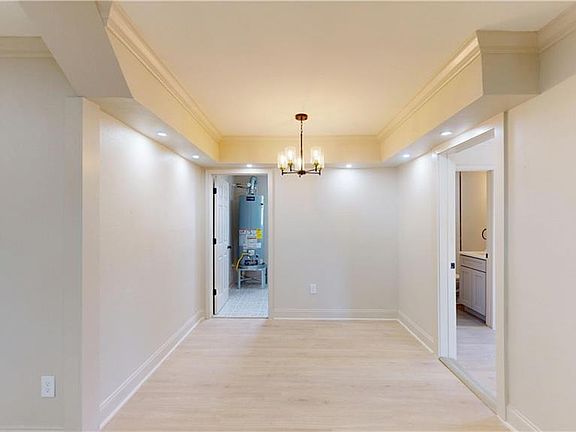 3rd image of 4116 Haring Rd