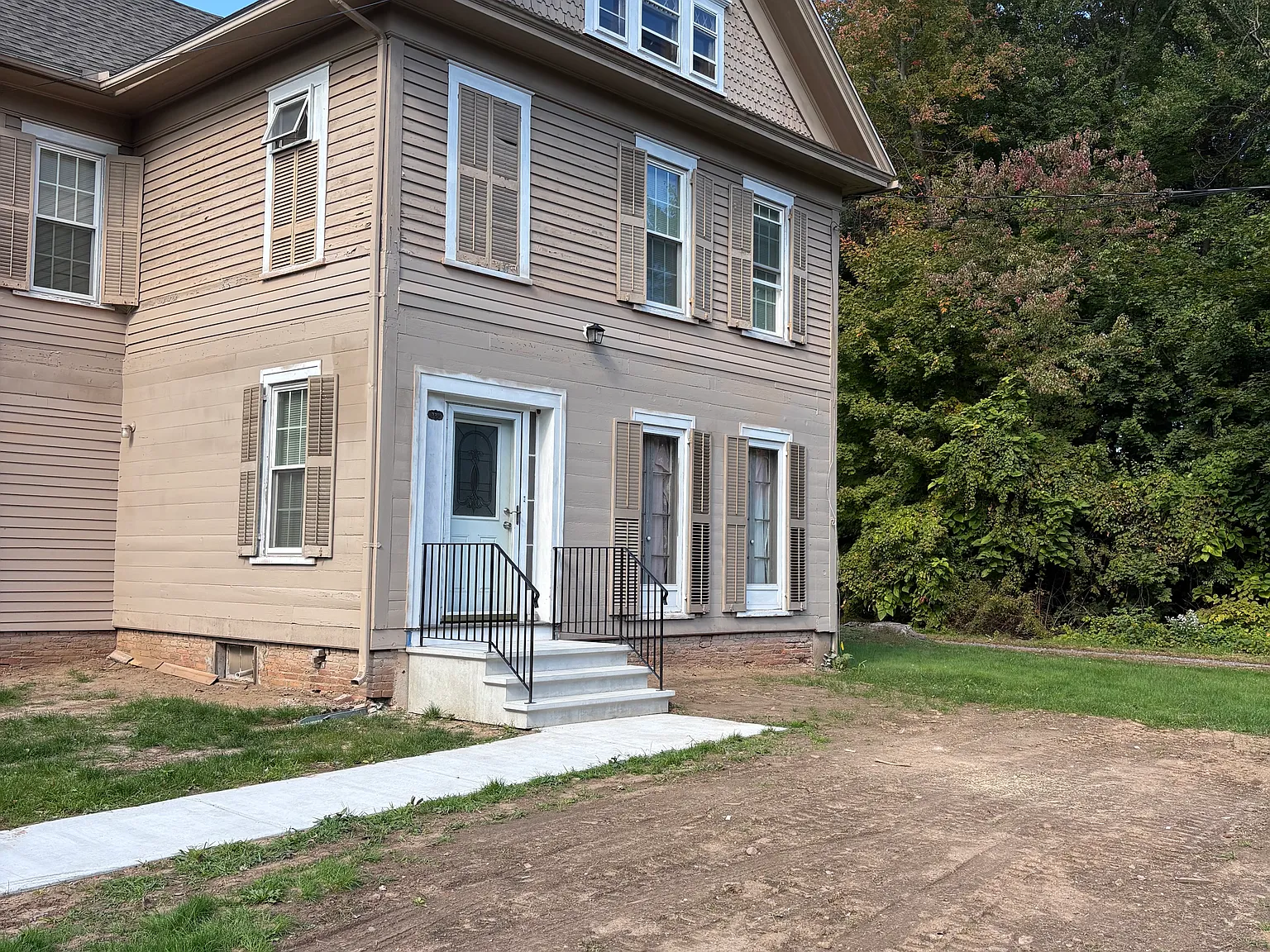 2 bed, 1250 sqft, $1,650 — Photo 1