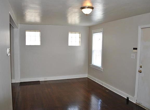 3rd image of 8228 John Pl