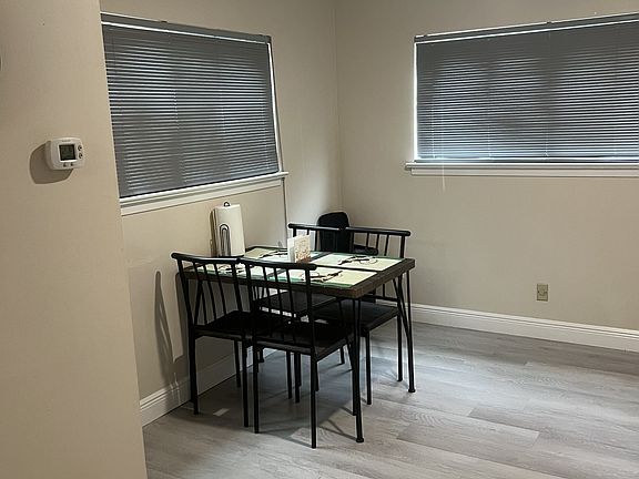 3rd image of 139 McDonnell Ave #8