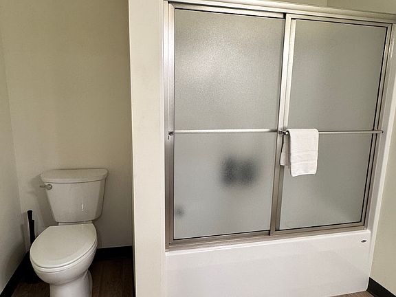 Bathroom Shower/Tub Combo