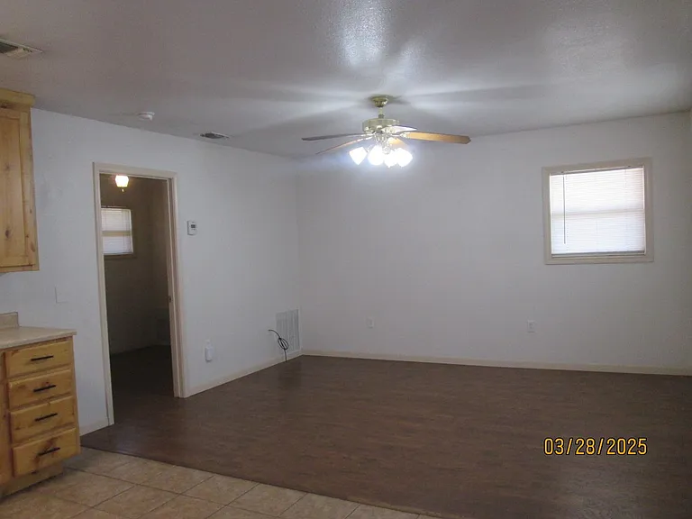 2601 W 5th St — Photo 3