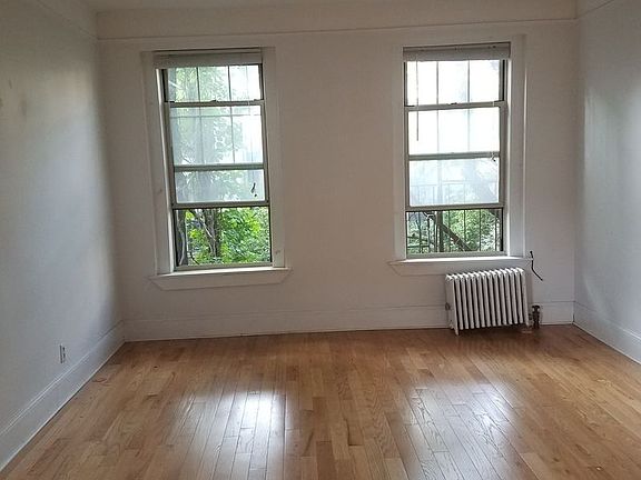 4th image of 47 Perry St #2C
