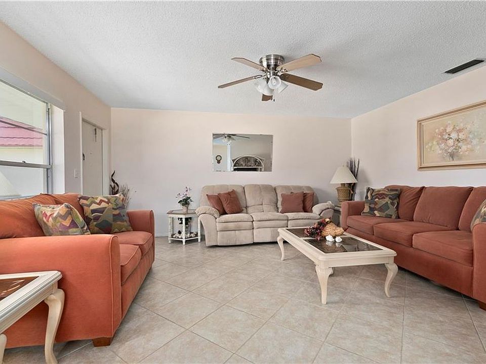 1st image of 5 Vista Palm Ln APT 206