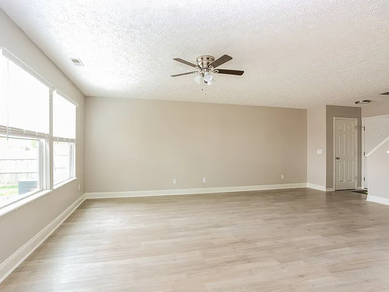 6245 Jolliff St — Photo 5