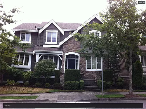 2096 30th Ave NE Photo 1