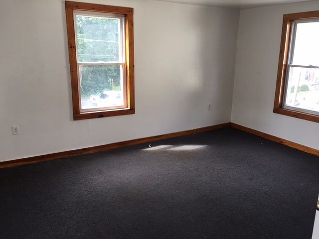 2nd image of 29 E Mill St