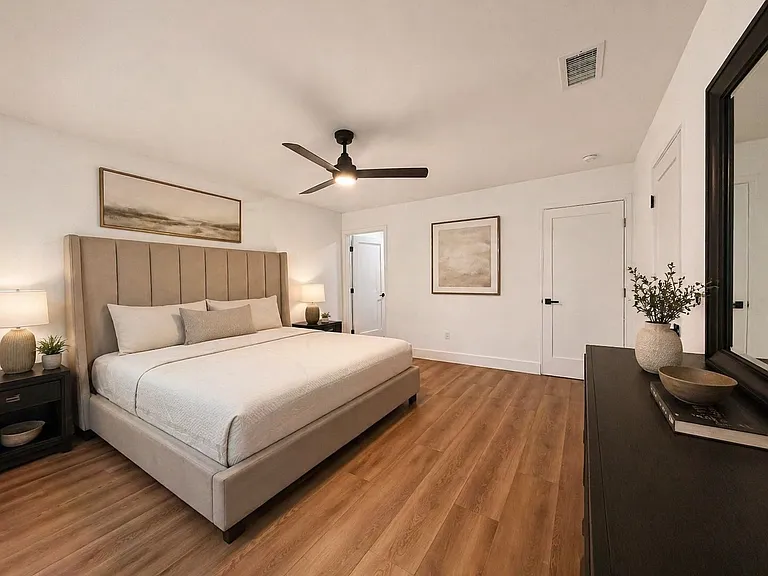 2822 1/2 Waverly Dr — Photo 19