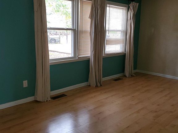 5th image of 268 Dogwood Ln