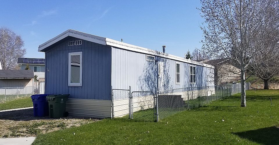 1st image of 734 Lupine Cir