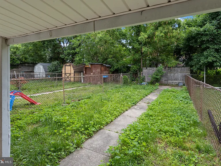 244 Jersey St — Photo 24