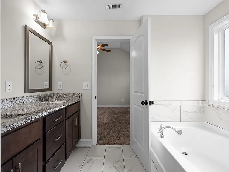 668 Crestone Ct — Photo 22
