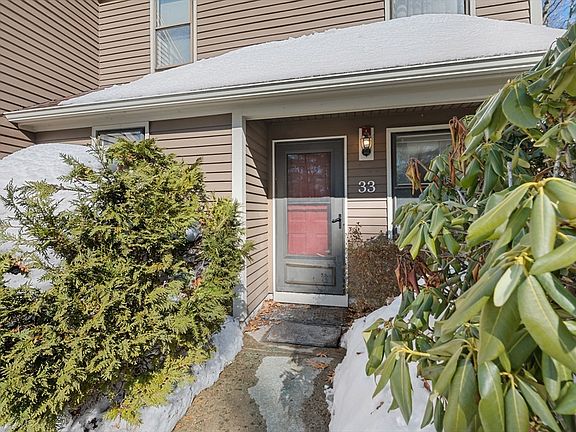 4th image of 33 Mallard Dr Unit 33