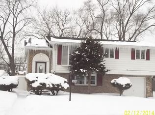16524 Brenden Ln, Oak Forest, IL