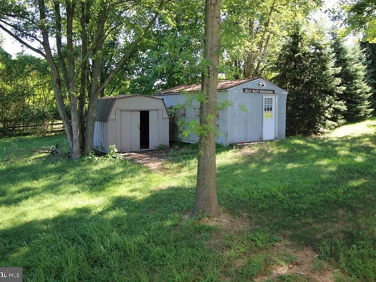 121 House Rock Rd #B — Photo 10