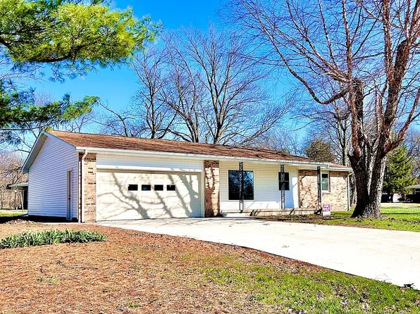 107 Maple Dr, Catlin, IL 61817