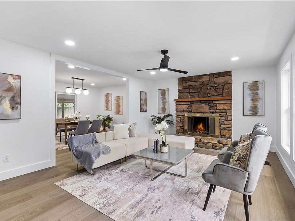 1st image of 4 Rosedale Ln