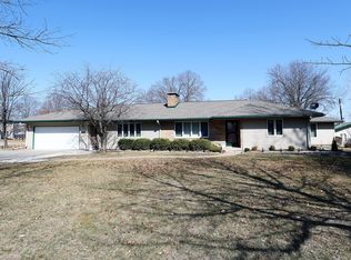 515 E Ilion Ave, Chariton, IA 50049