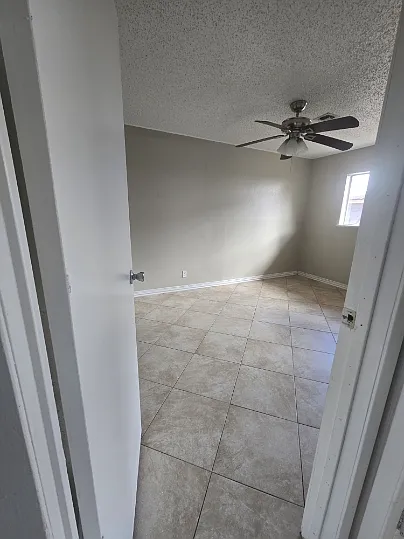 1400 St. Marys - 93 — Photo 3