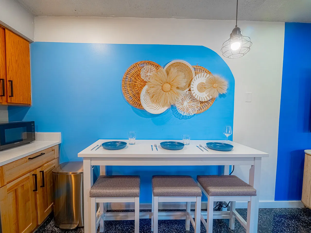 2 bed, 880 sqft, $1,200 — Photo 3