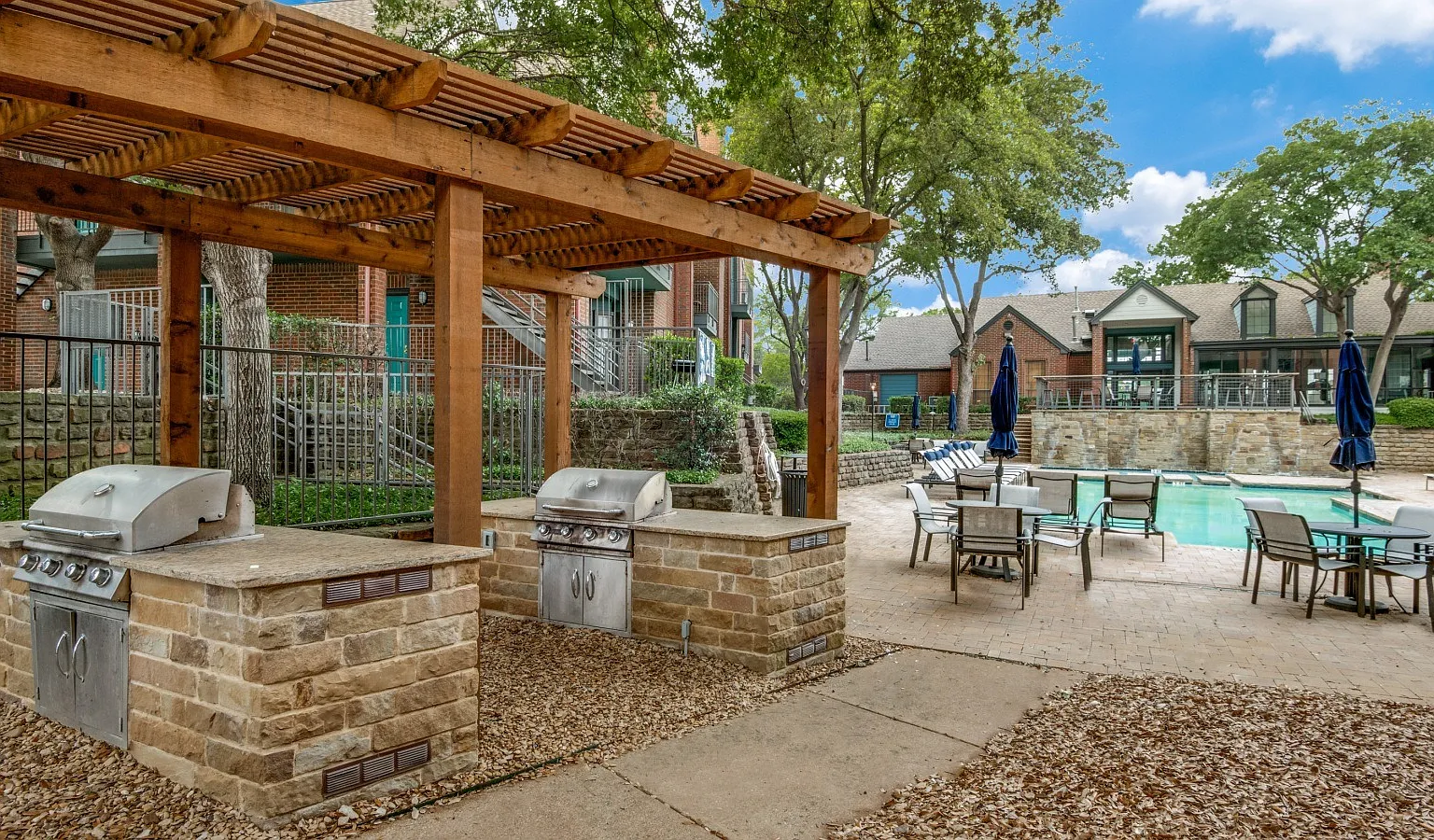 Hyde Park at Valley Ranch — Photo 3
