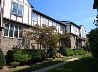 65 Canterbury Ln, New Milford, NJ 07646