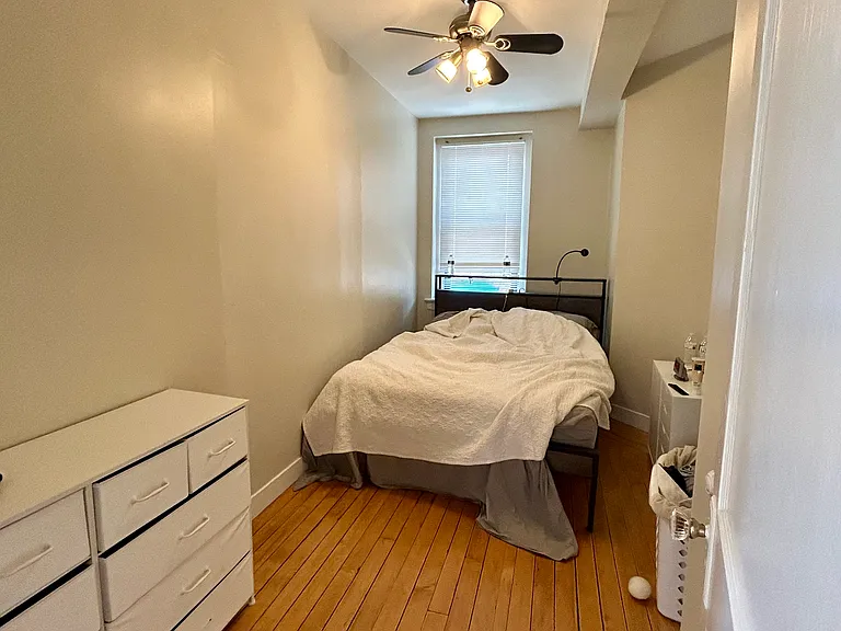 378 Thames St #6 — Photo 9