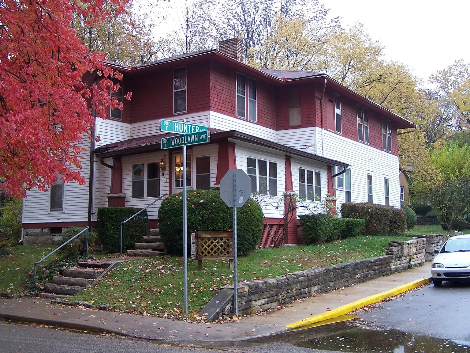 421 S Woodlawn