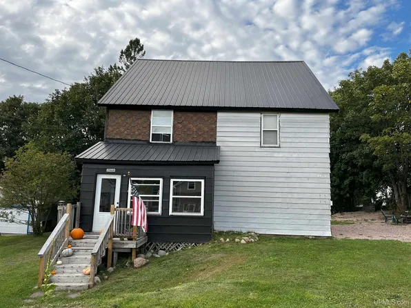 25668 Temple St, Calumet, MI 49913