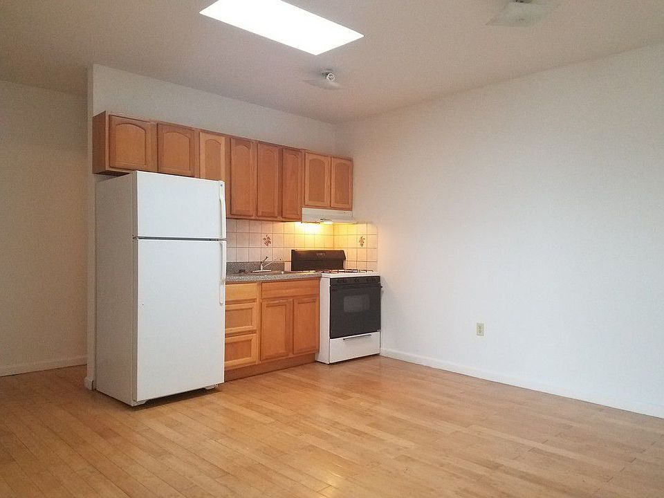 1st image of 4005 23rd Ave APT 4