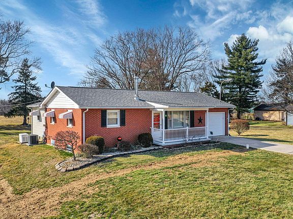 4th image of 4315 Brook Rd NW