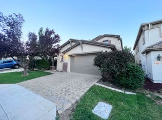 590 Roseben Dr, Reno, NV 89521