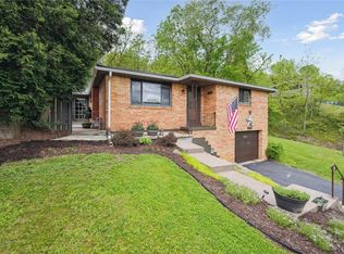 233 Valley Rd, Canonsburg, PA 15317