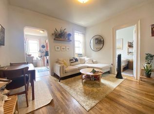 155 Newton St APT 4R, Brooklyn, NY 11222