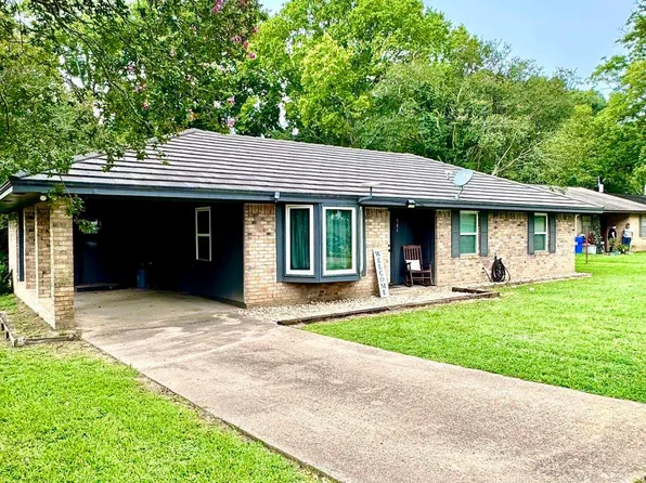 101 Green Mdws, Crockett, TX 75835