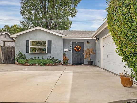3rd image of 23854 Gilmore St
