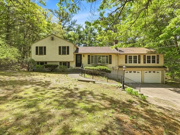 40 Kristin Rd, Plymouth, MA 02360