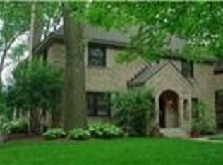 1608 Mackinaw Rd SE, East Grand Rapids, MI 49506