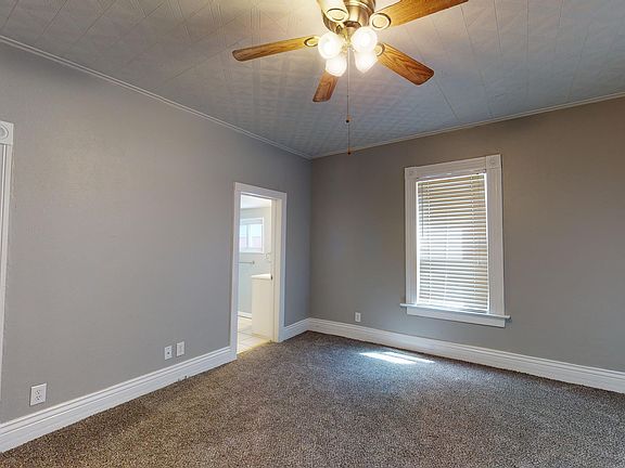 4th image of 222 N Cherry St #1