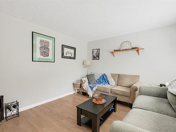3rd image of 2860 Sooke Lake Rd #111
