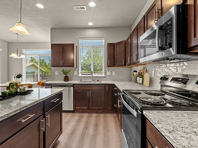 Welcome to the Residences at Broadway, where elegance meets convenience in the heart of Spokane Valley.