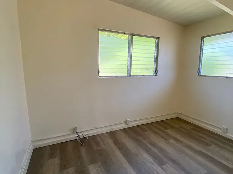 86-086 Pokai Bay St — Photo 17