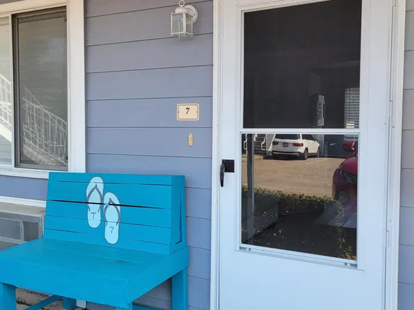 1664 Beach Blvd #7, Biloxi, MS 39531