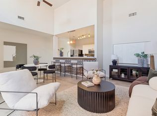 1725 N Fitzhugh Ave, Dallas, TX 75204