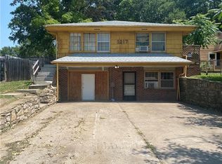 1217 S Hardy Ave, Independence, MO 64052