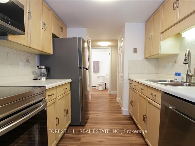 1510 Richmond St N #110 — Photo 10