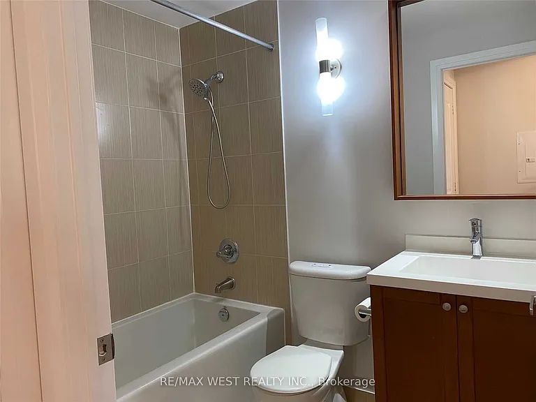 100 Harrison Garden Blvd #1318 — Photo 10