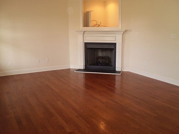 2nd image of 200 Wakefield Dr