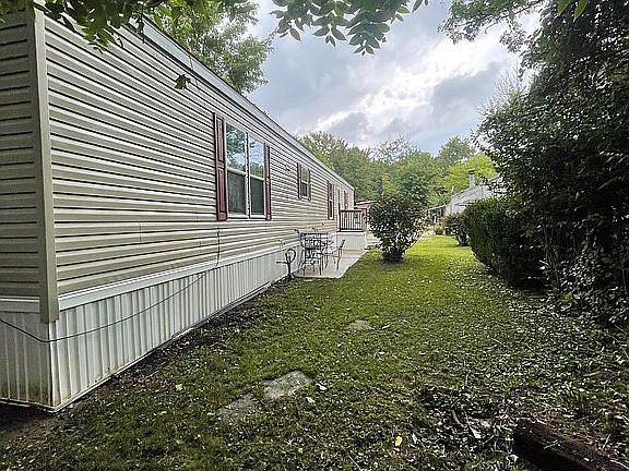 2nd image of 175 Lawrence Ln