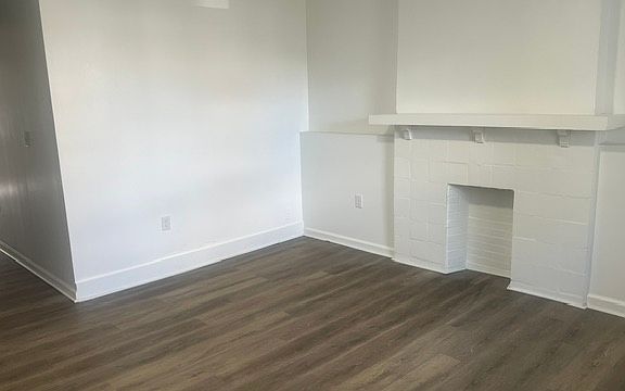 2nd image of 377-387 Lechner Ave #379